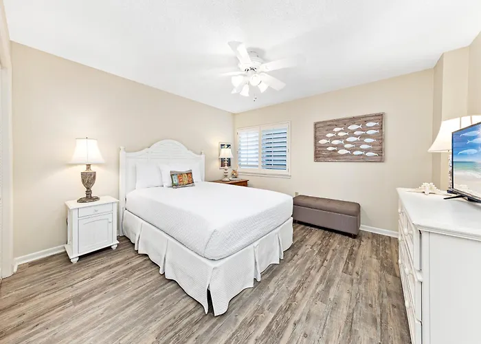 Edgewater West Unit 51 *